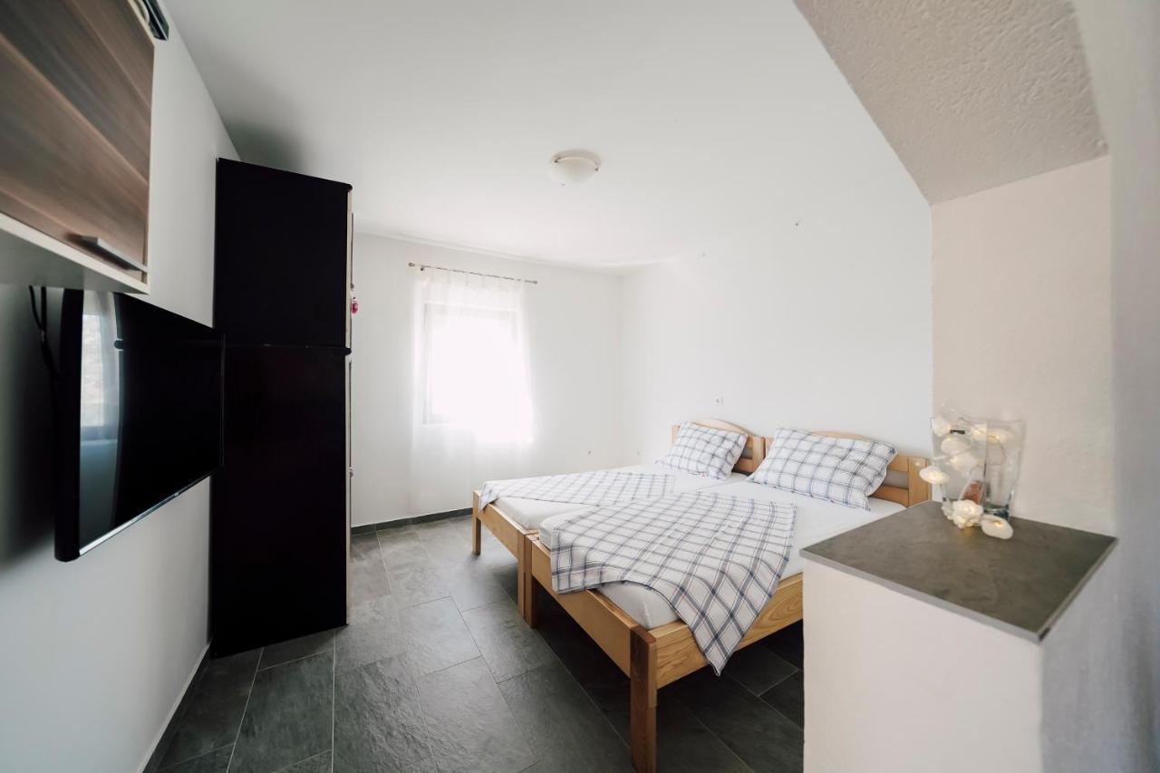 ザダルApartman Melitaアパートメント エクステリア 写真